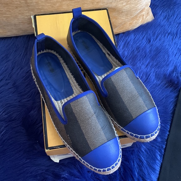 Fendi Penqin Espadrilles - Picture 2 of 5